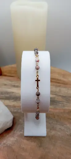 BRACELET PIERRES NATURELLES ET CROIX